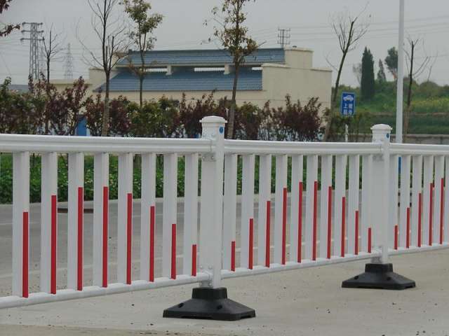 隔离护栏