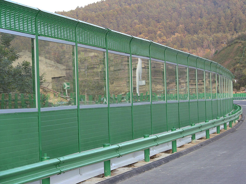 高架桥声屏障安装后出现缝隙的解决方法